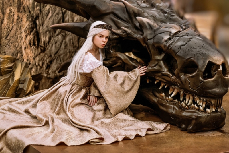 Косплеер показала молоденькую Рейениру Таргариен из телесериала «Дом Дракона»