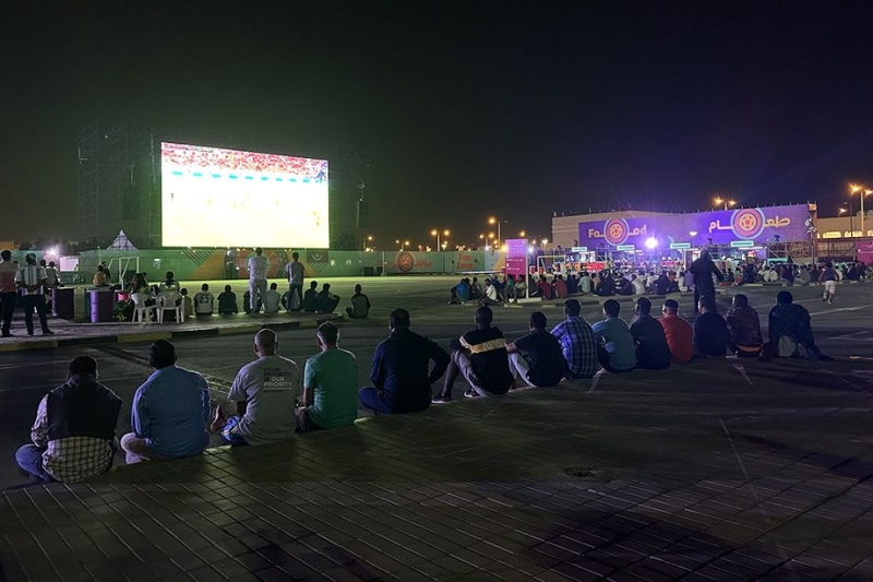 Фан-зона для бедных. Где в Катаре глядят футбол переселенцы