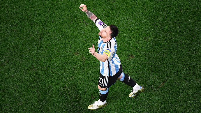messipriblizilargentinukzolotuchempionatamiratakihgolovvegokarereeshhjonebylo04e1421 Новости СПОРТА свежие события спорта Футбол Хоккей Теннис ММА