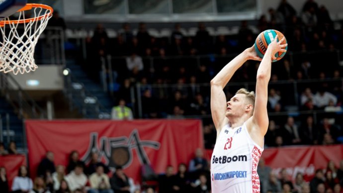 eksbasketbolistcskarasskazalchtopochtisrazupoterjalchasynakotoryepotratilvsjupervujuzarplatuf5526ad Новости СПОРТА свежие события спорта Футбол Хоккей Теннис ММА