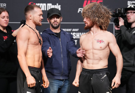 Российский боец с треском провалился в UFC. Лучше бы Пётр вообще не дрался с грузином. Видео
