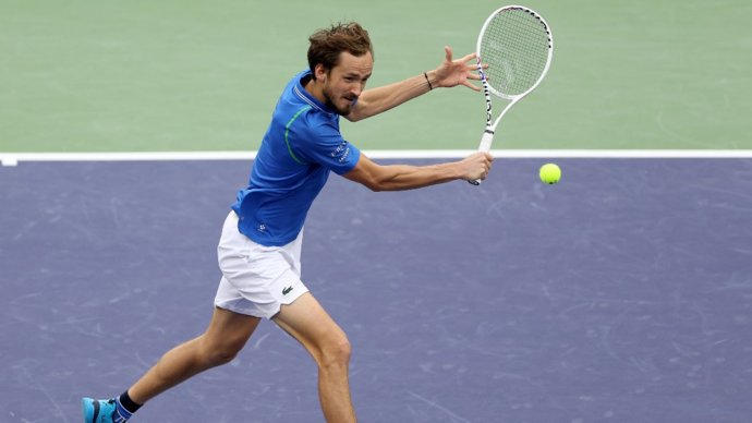 medvedevotvetilschitaetlisebjaluchshimtennisistombbb06fe Новости СПОРТА свежие события спорта Футбол Хоккей Теннис ММА