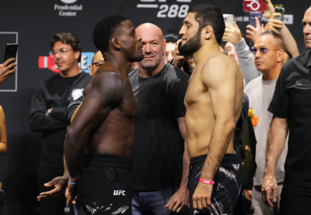 Россиянин ворвался в UFC брутальным нокаутом. Американец лёг в первом же раунде. Видео