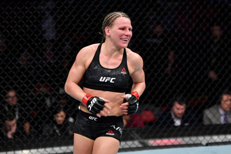 Из российского детдома — в клетку UFC. Невероятная история девушки-бойца из США