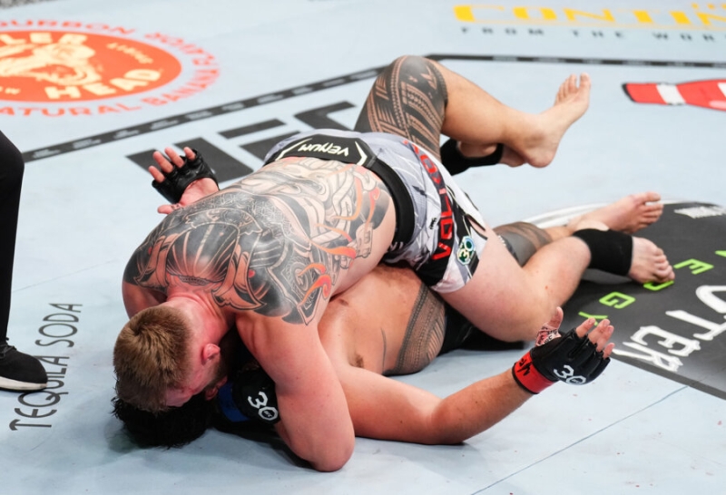 Уникальная победа Волкова! Российский боец UFC идеально ответил на свист трибун