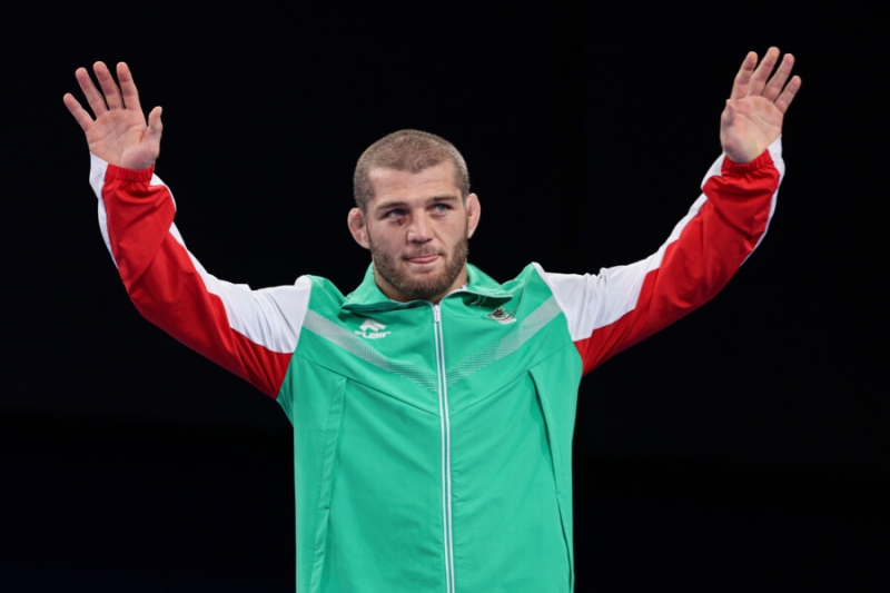Отказавшегося от России чемпиона выгоняют из сборной за русский язык. Громкий скандал в Европе