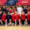 andrejkirilenkoposetilitogovyematchijoumlgeltrenirovochnogolagerjau141dbc70a Новости СПОРТА свежие события спорта Футбол Хоккей Теннис ММА