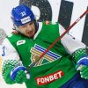 zashhitnikmihailnaumenkovpokinulsalavatjulaevd7a518e Новости СПОРТА свежие события спорта Футбол Хоккей Теннис ММА