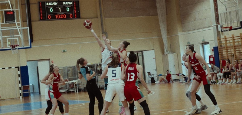 zhenskajasbornajau20vnovustupilarezervnojkomandevengrii02cb70d Новости СПОРТА свежие события спорта Футбол Хоккей Теннис ММА