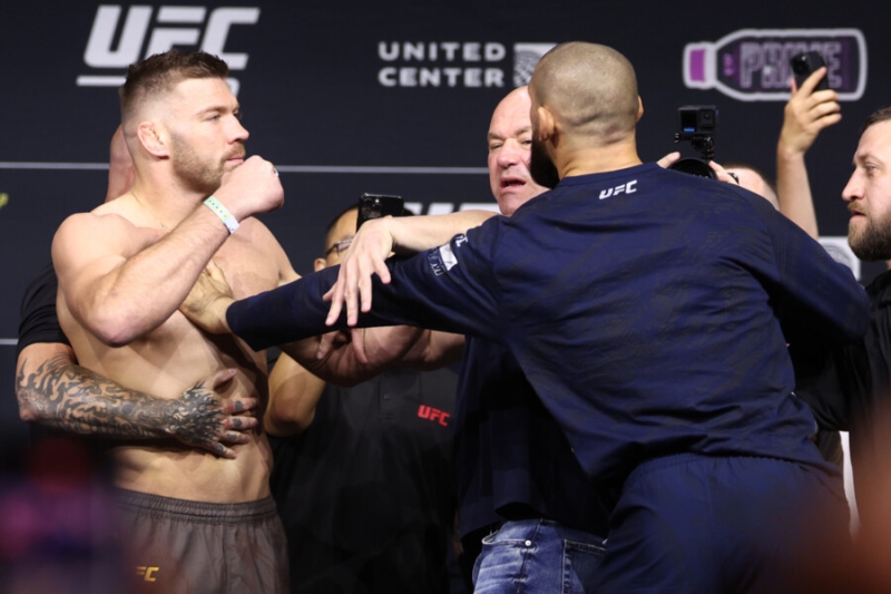 Чимаев размазал чемпиона UFC! Беспомощного соперника не спас даже судья