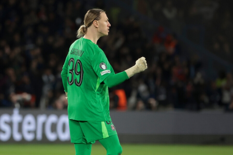 Сафонов стал частью крутой истории! Россиянин не дрогнул в решающий момент