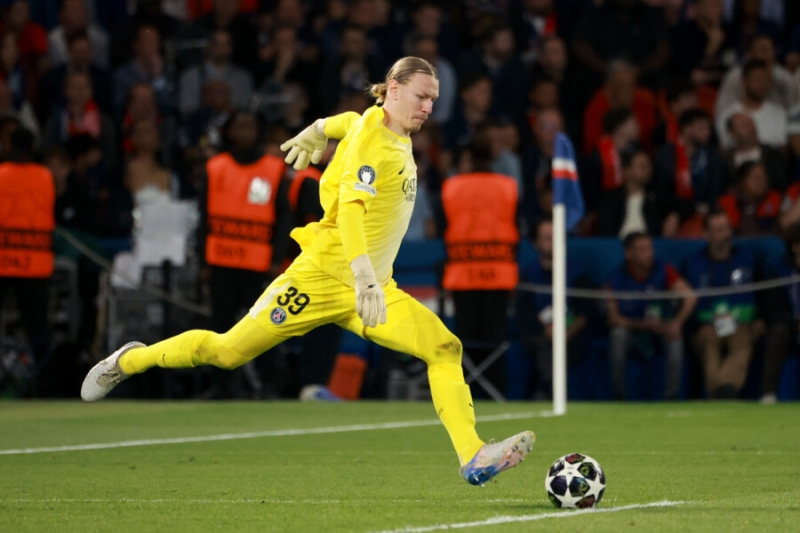 Сафонов выиграл великий матч с &laquo;ПСЖ&raquo;! Бавария получила пять, но осталась в игре