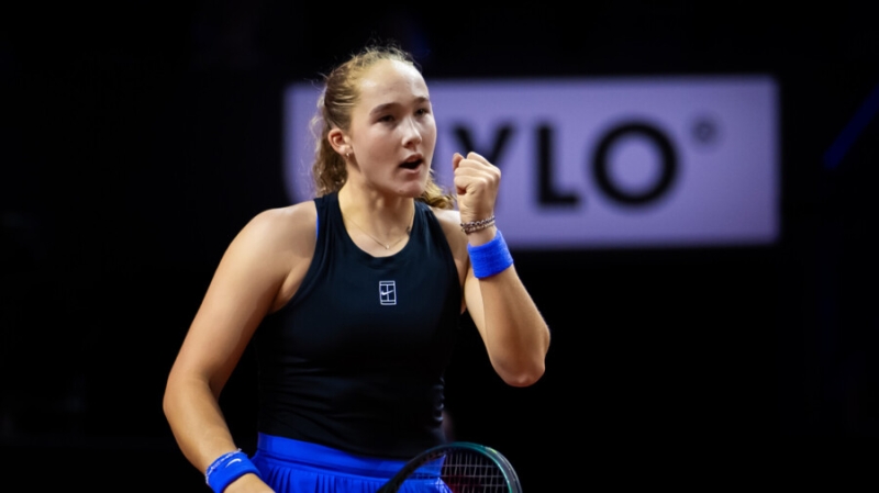 Суперкамбэк Мирры Андреевой! Россиянка выкинула распиаренную Швентек с турнира