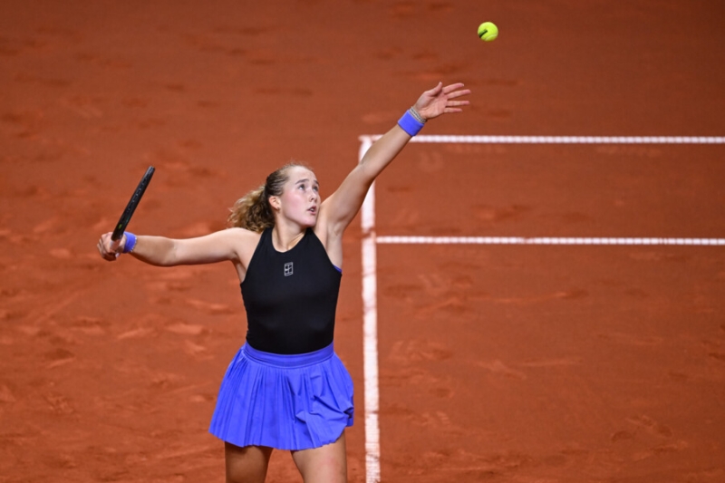 Суперкамбэк Мирры Андреевой! Россиянка выкинула распиаренную Швентек с турнира