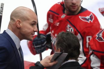 trenervashingtonarasskazalorolialeksandraovechkinavkomanded81fb4d Новости СПОРТА свежие события спорта Футбол Хоккей Теннис ММА