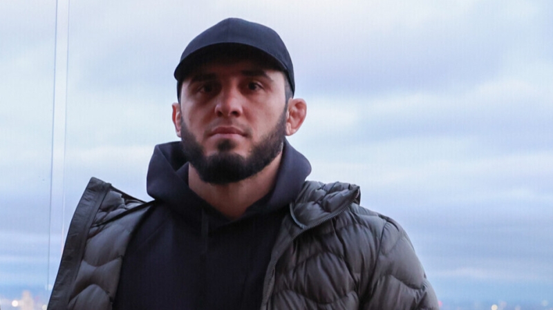 chempionufcislammahachevpokazalkakpojmaldvuhmetrovujuakulu0707298 Новости СПОРТА свежие события спорта Футбол Хоккей Теннис ММА
