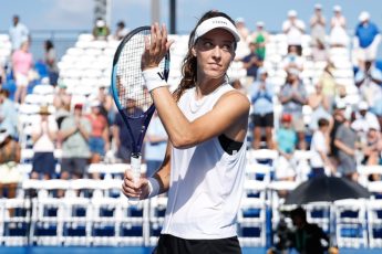 vidmanovasygraetprotivljutovojvfinaletennisnogoturniravmemfisee8c0e58 Новости СПОРТА свежие события спорта Футбол Хоккей Теннис ММА