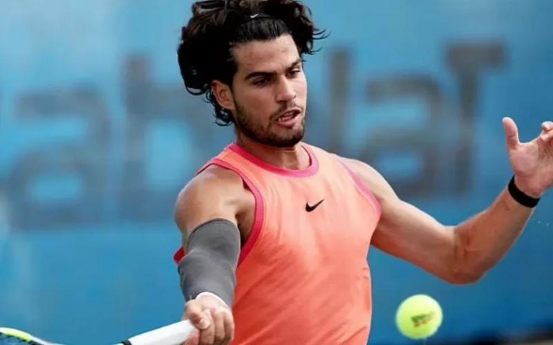 vtorajaraketkamirakarlosalkarasvystupitnausopenispanskijtennisistjavljaetsjadejstvujushhimpobeditelemturnirab076580 Новости СПОРТА свежие события спорта Футбол Хоккей Теннис ММА