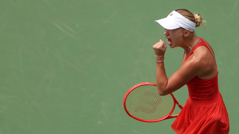 ejnetopravdanijbrosivshajarossijutennisistkuvzbesilaamerikuodnimzhestome08d0cc Новости СПОРТА свежие события спорта Футбол Хоккей Теннис ММА