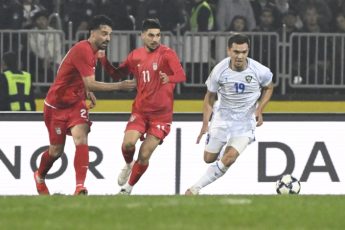 futbolistysbornojiranaustupilikomandeuzbekistanaperedmatchemsosbornojrossiic8fc212 Новости СПОРТА свежие события спорта Футбол Хоккей Теннис ММА