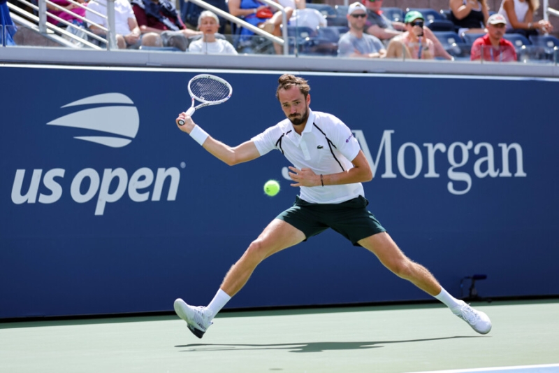 Медведев вынес в трех сетах очередного соперника на US Open. С такой формой надо брать титул!
