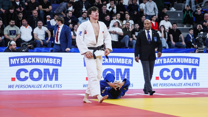 otsutstviechempionamiraarbuzovavsostavesbornojnachmpodzjudosvjazanosperehodomvdrugujuvesovujukategorijusolovejchikca1dedc Новости СПОРТА свежие события спорта Футбол Хоккей Теннис ММА