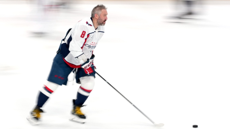 ovechkinpristupilktrenirovkamposlevozvrashhenijavraspolozhenievashingtona9ba0f17 Новости СПОРТА свежие события спорта Футбол Хоккей Теннис ММА