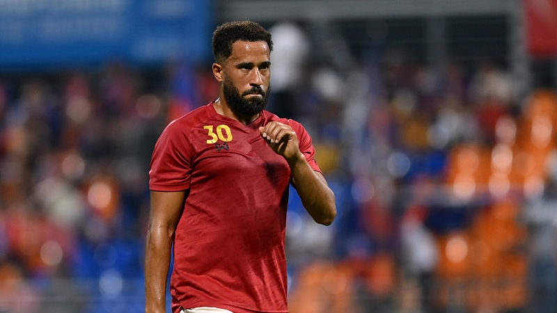 vtailandevpereryvematchanaanglijskogofutbolistanaehalgazonnyjkatok34ea42a Новости СПОРТА свежие события спорта Футбол Хоккей Теннис ММА