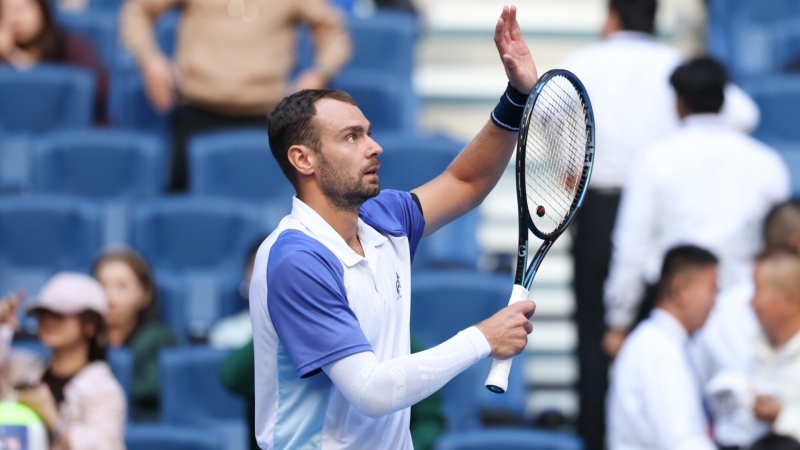 rossijskijtennisistsafiullinproigralnastarteturniravalmaatee568095 Новости СПОРТА свежие события спорта Футбол Хоккей Теннис ММА