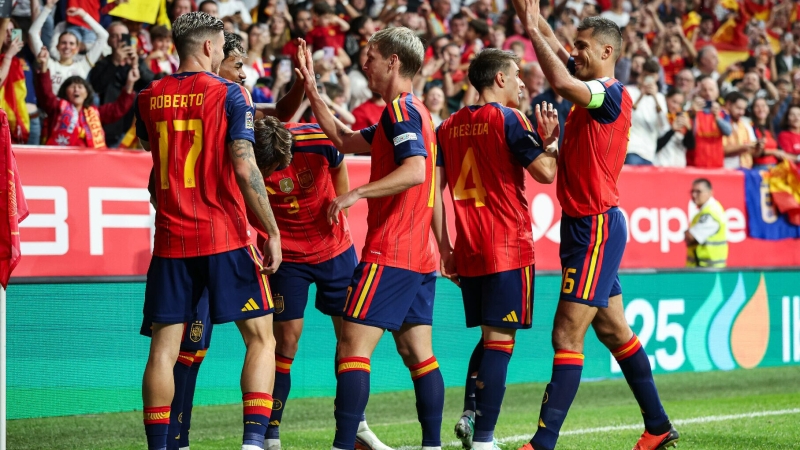 sbornajaispaniipofutboluobygralakomanduchehiivmatcheliginacijeb53b83 Новости СПОРТА свежие события спорта Футбол Хоккей Теннис ММА