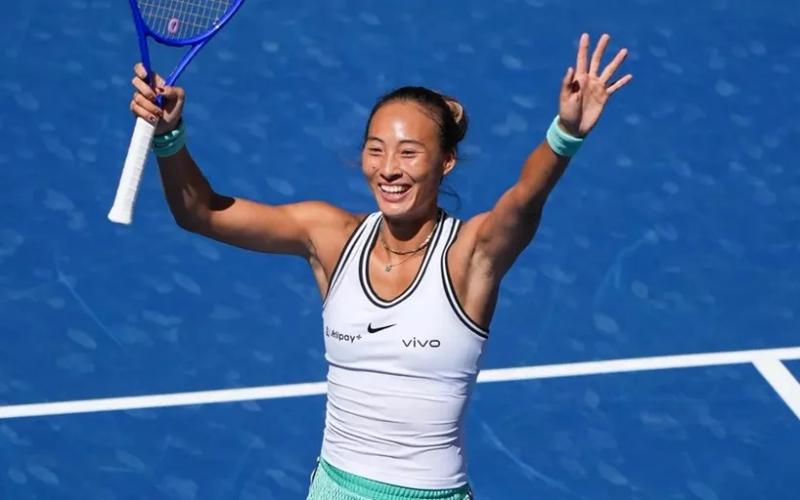 segodnjasvoj24jdenrozhdenijaotmechaetkitajskajatennisistkachzhencinvenredakcijaportalagotennisruprisoedinjaetsjakpozdravlenijamv68cf6db Новости СПОРТА свежие события спорта Футбол Хоккей Теннис ММА